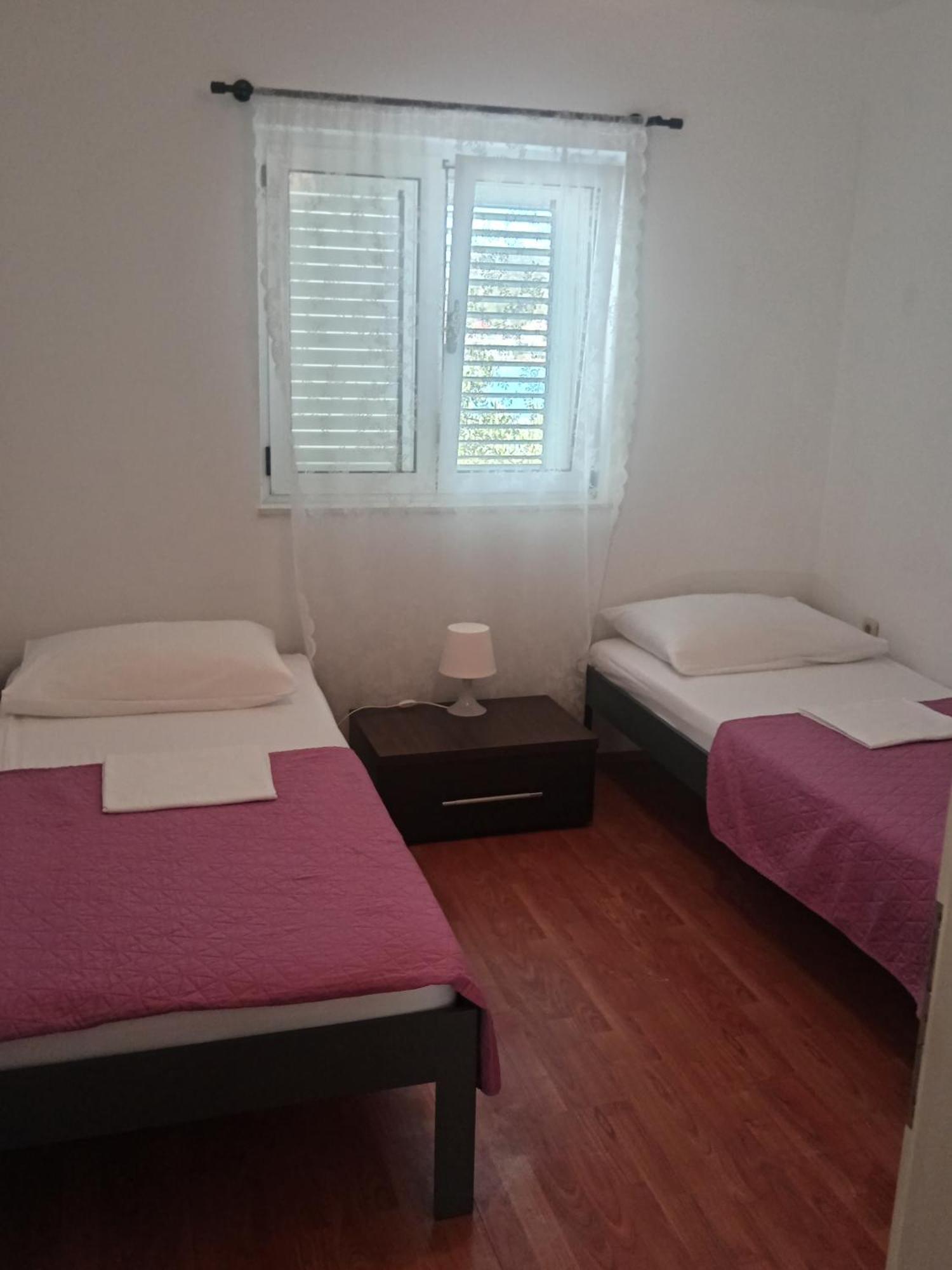 Lana Deluxe,Sevid Apartment ภายนอก รูปภาพ